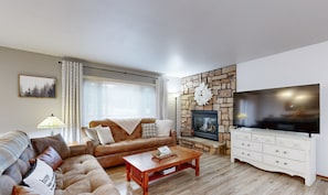 TV, fireplace, DVD player