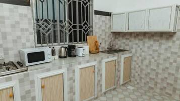 Microwave, oven, stovetop