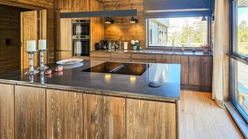 雪櫃、焗爐、爐具、洗碗機