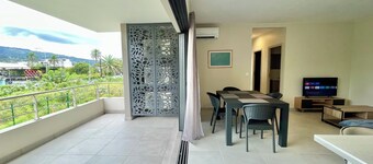 Kavai City - brand new 2 bedr 2bth A/C - Wi-Fi - parking