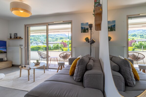 TV - Spinner (Saint-Jorioz)