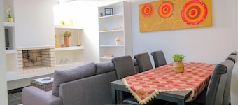Holiday Home 'Encanto Do Litoral' with Private Garden and Wi-Fi