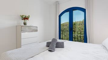 2 Schlafzimmer, Bügeleisen/Bügelbrett, kostenloses WLAN, Bettwäsche