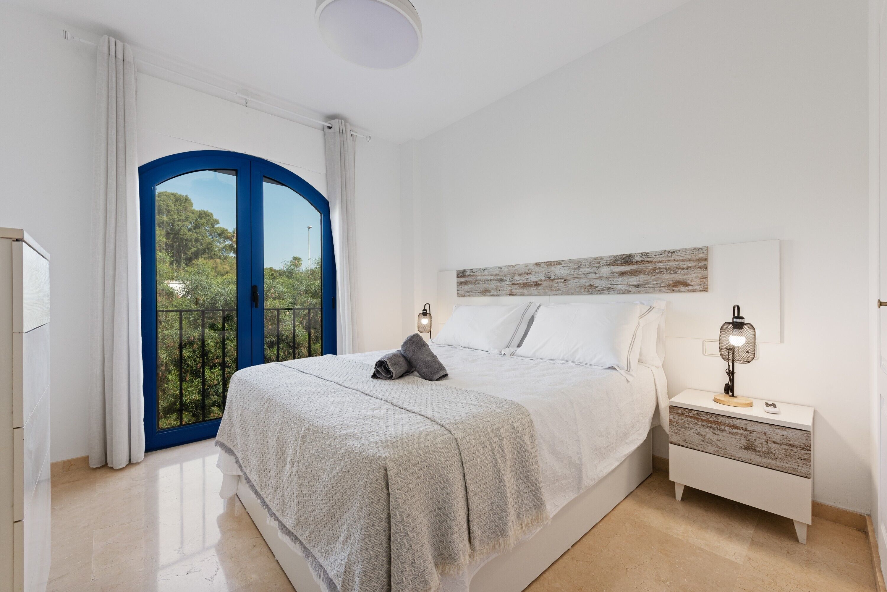 2 camere, ferro/asse da stiro, Wi-Fi gratuito, lenzuola