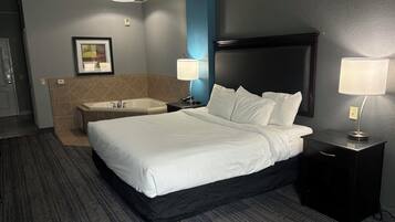 Standard Room, 1 King Bed, Non Smoking, Jetted Tub | Premium bedding, down duvets, pillow-top beds, desk