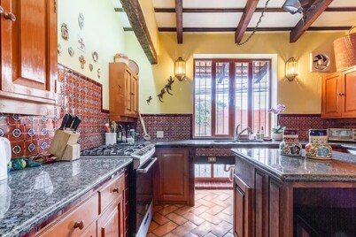 Casa de La Paz – Tranquil Mexican Retreat West Ajijic LGBTQ+