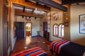 3 bedrooms, desk, free WiFi, bed sheets