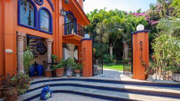 Enceinte de lâhĂ©bergement