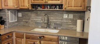 Pet friendly cabin in the woods perfect for your adventures