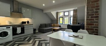 Modern 1 bed apartment on edge of city centre (6)