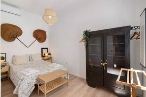 2 sovrum, strykjärn/strykbräda, gratis wi-fi och sängkläder