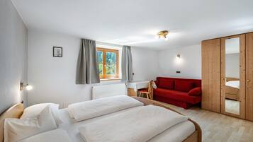 1 chambre, fer et planche Ă repasser, Wi-Fi gratuit, draps fournis