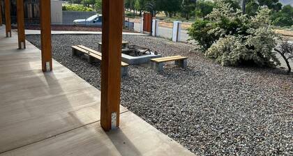 Comfortable place near the Lake