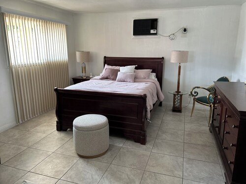 Comfortable place near the Lake