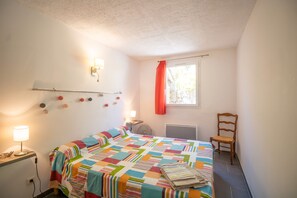 2 soverom, strykejern/-brett, wi-fi (inkludert) og sengetøy