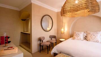 1 camera, ferro/asse da stiro, Wi-Fi, lenzuola