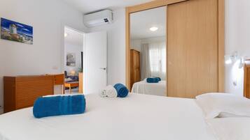 1 chambre, fer et planche Ă repasser, Wi-Fi gratuit, draps fournis