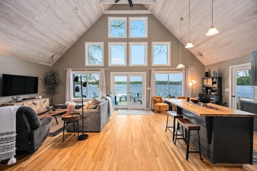 Hottub Serenity Shores 5BD Hot Tub Fishing Hiking