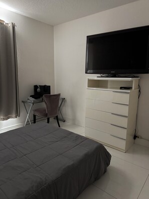 1 bedroom, WiFi, bed sheets