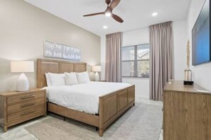 6 bedrooms, desk, iron/ironing board, travel cot