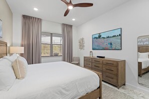 7 Schlafzimmer, Bügeleisen/Bügelbrett, Reisekinderbett, WLAN