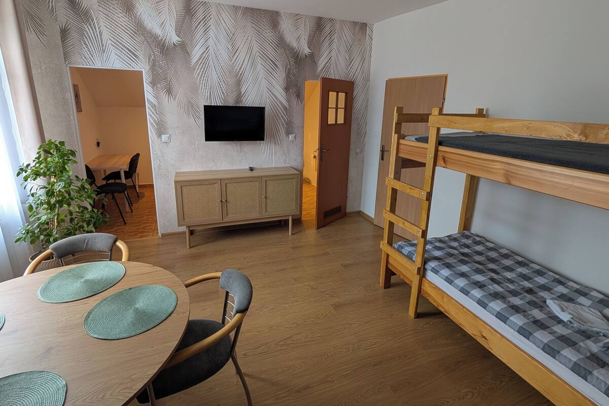 Camera Superior, cucina | 1 camera, ferro/asse da stiro, Wi-Fi gratuito, lenzuola