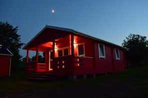 Comfort Cabin, Garden Area | 1 bilik tidur, seterika/papan seterika, Wi-fi percuma, cadar katil