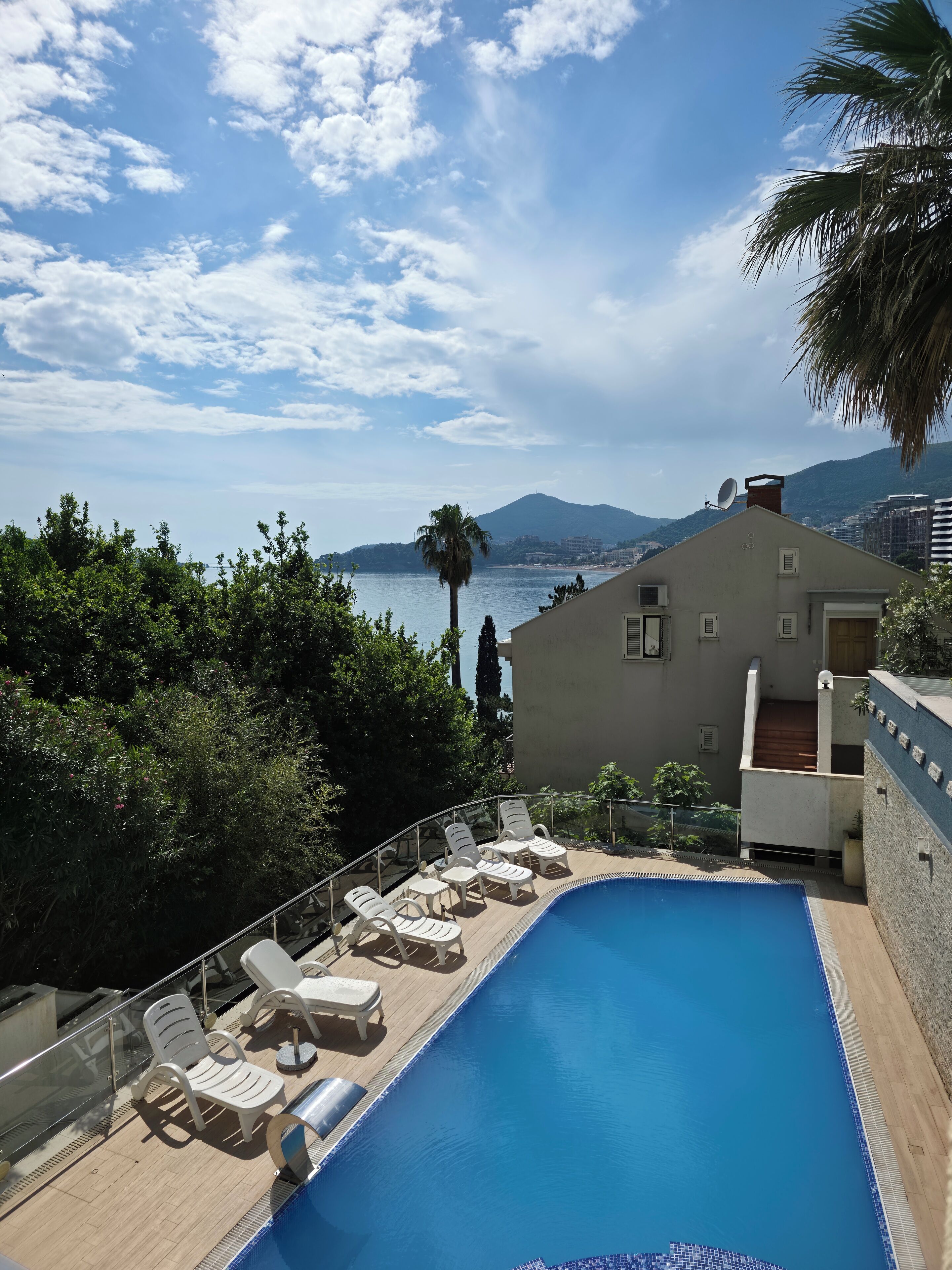 Exklusiv studio - 1 kingsize-säng - balkong - havsutsikt | Rumsbekvämlighet