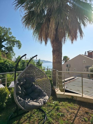 Villa Deluxe, balcón, vista al mar | Servicios de la habitación