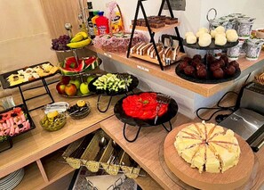 Daily buffet breakfast (EUR 12 per person) - Hotel Meridian (Becici)