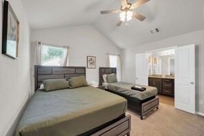 3 bedrooms, iron/ironing board, free WiFi, bed sheets