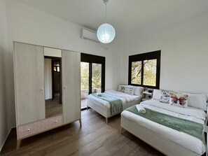 Apartment, 2 Bedrooms, Kitchen, Mountain View | 2 bedrooms, blackout drapes, iron/ironing board, free WiFi