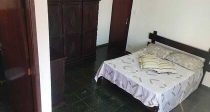 https://www.airbnb.com.br/hosting/listings/editor/1429156678113976343