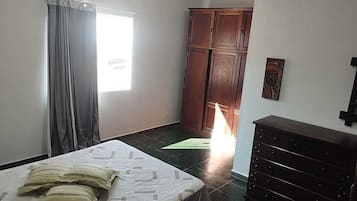 1 quarto, roupa de cama