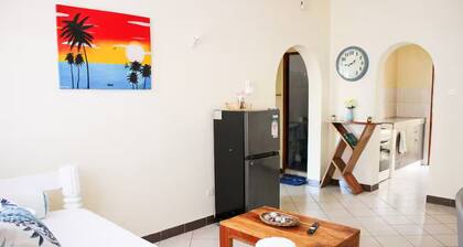 Cozy 1-bedroom apartment in charming Malindi with WiFi
