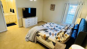 2 chambres, fer et planche à repasser, Wi-Fi, literie fournie