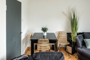 Classic Apartment | Dining room
