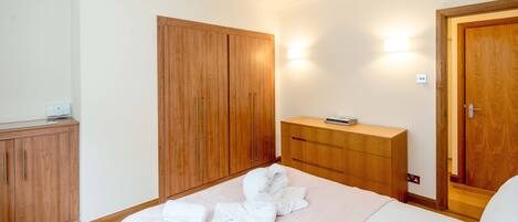 Appartement classique | 2 chambres, fer et planche Ă repasser, accĂšs au Wi-Fi (inclus)