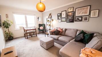 Apartemen Klasik | Area keluarga | Televisi 1-inci dengan saluran TV digital