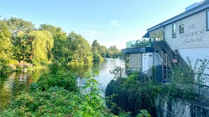 Apartment | Water view