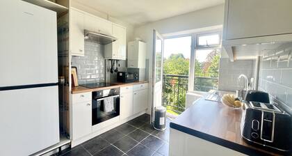 Modern 1 Bedroom Apt In Maidenhead Nr River Thames