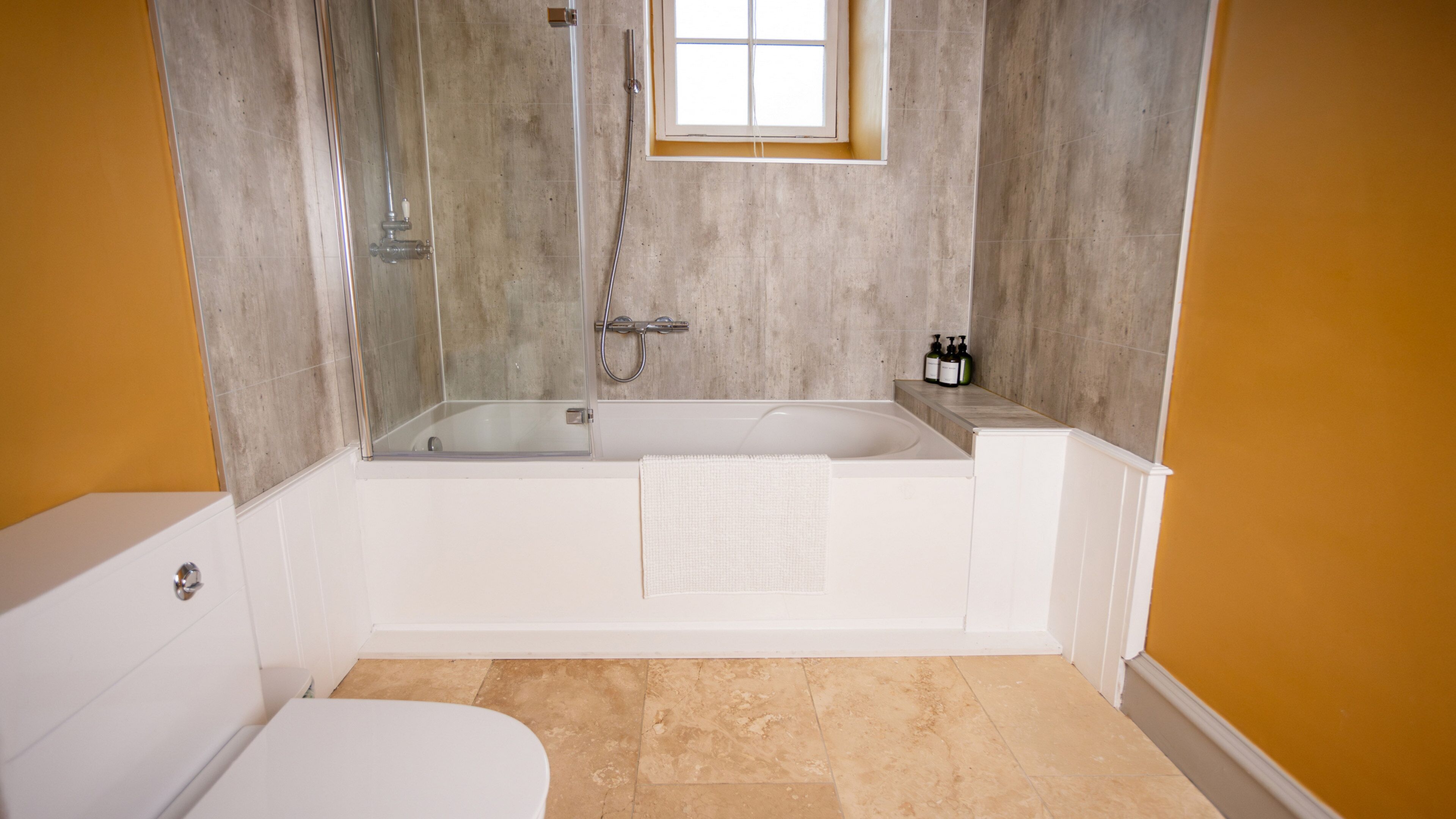 Apartment | Bathroom