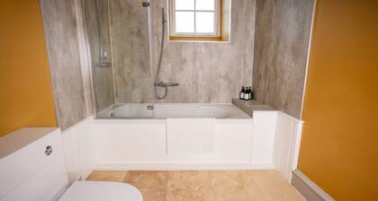 Elegant 3Bd Georgian Retreat In Perth City Centre