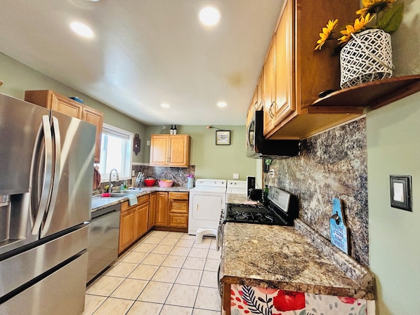 Microwave, oven, stovetop, dishwasher