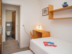 3 Schlafzimmer, Schreibtisch, Internetzugang