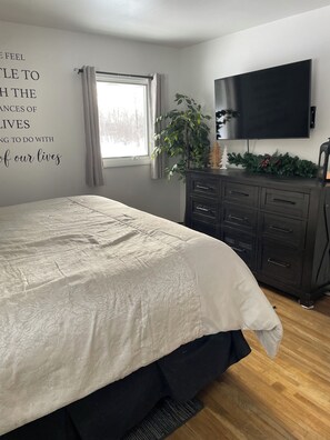 2 dormitorios, tabla de planchar con plancha, wifi gratis y ropa de cama