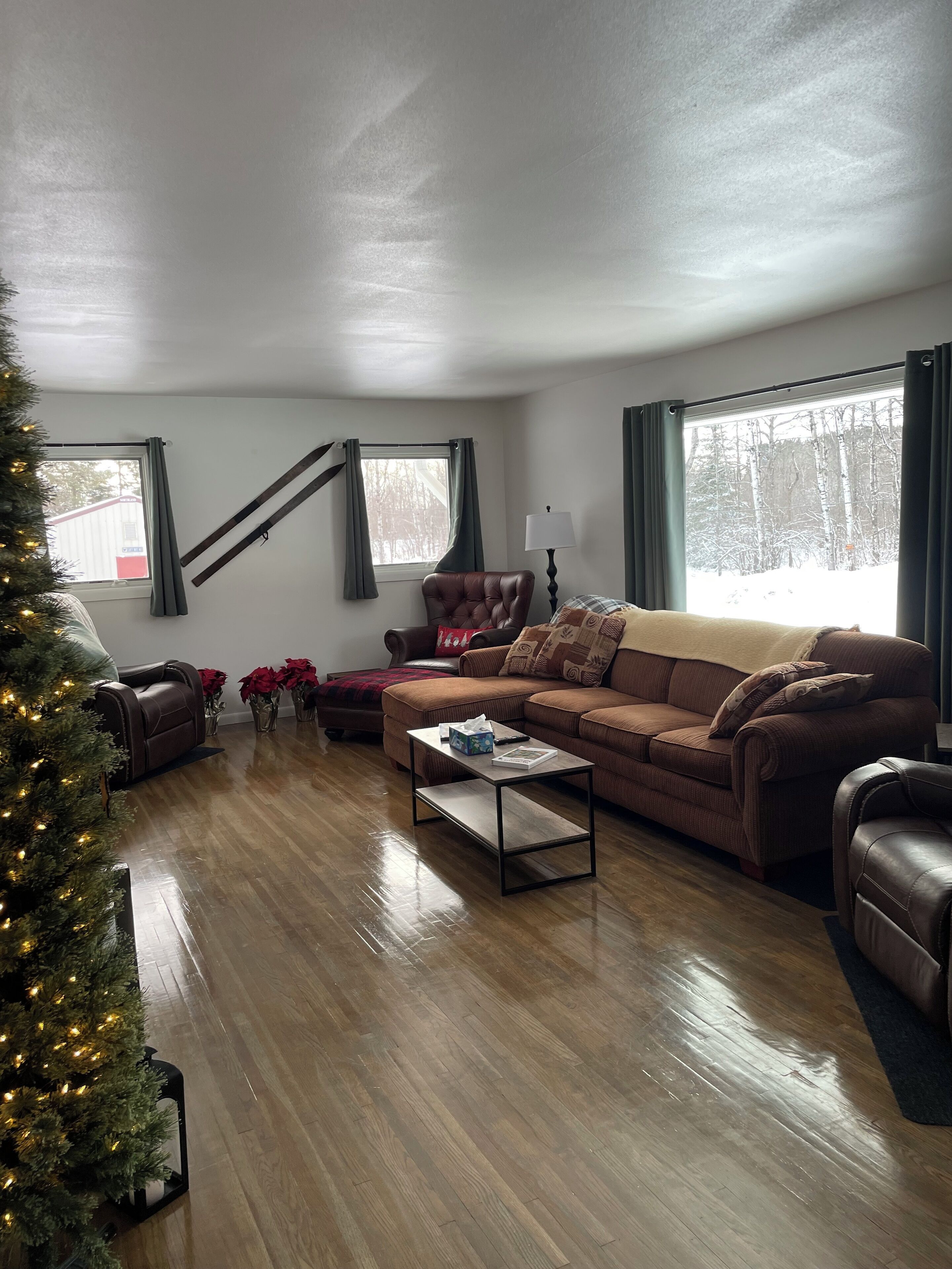 Smart TV, fireplace, table football, books