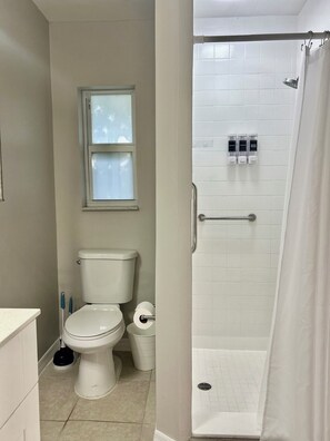 Hair dryer - "Haven": Pool, Free Bikes & Walk to the Beach (Palm Beach Shores)