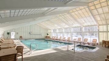 Piscine couverte