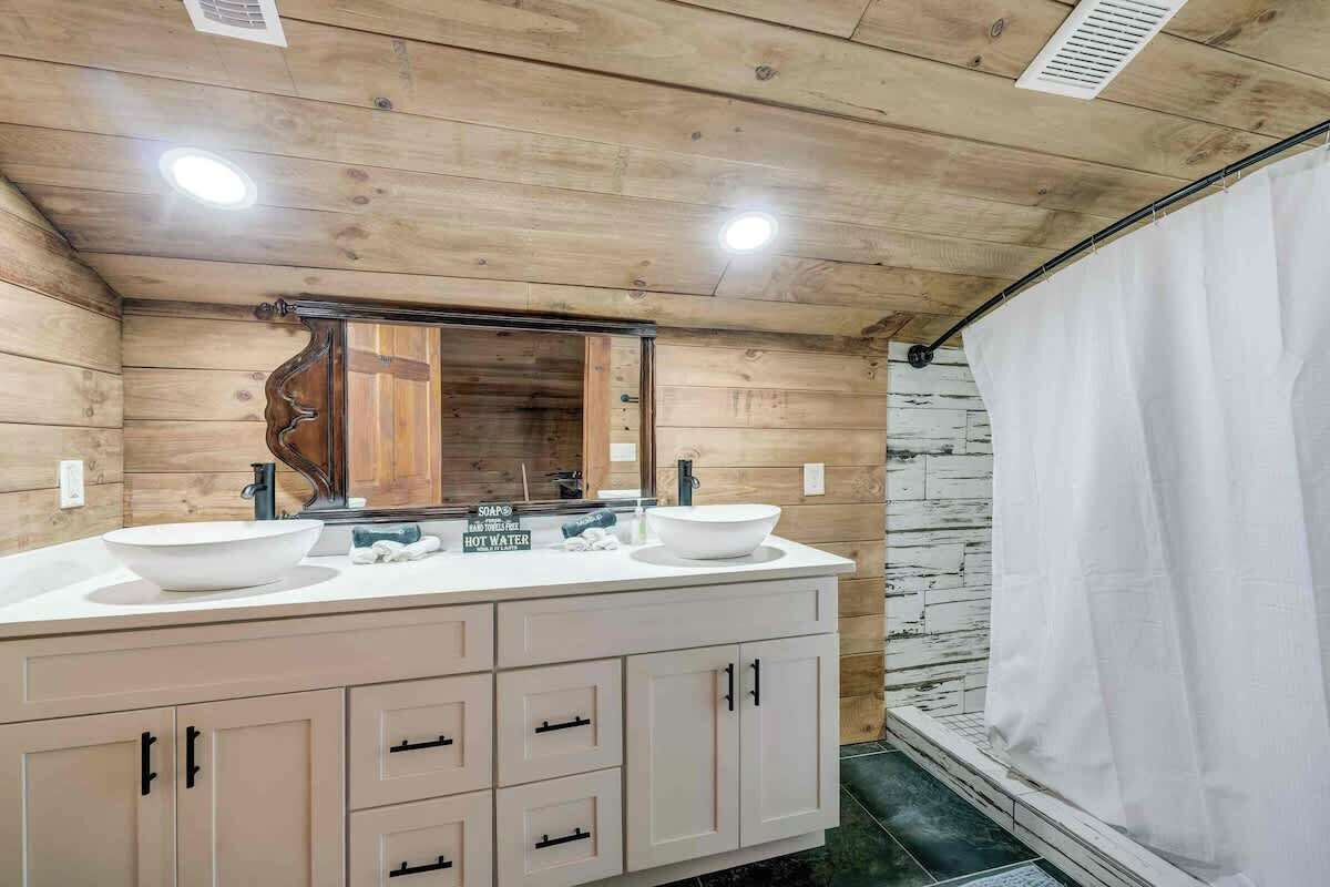 Shower, hair dryer, shampoo